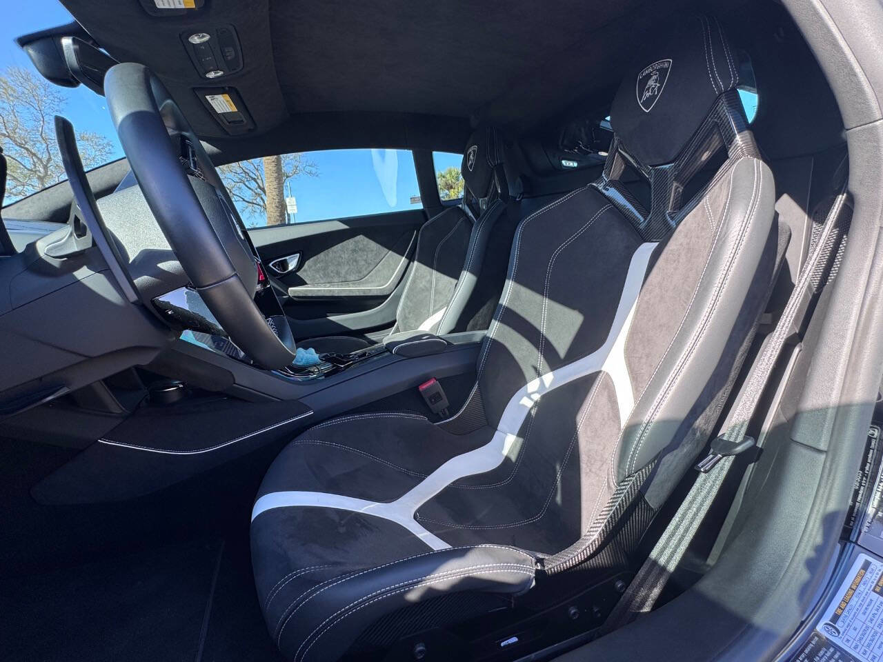 Used 2022 Lamborghini Huracan EVO image 67