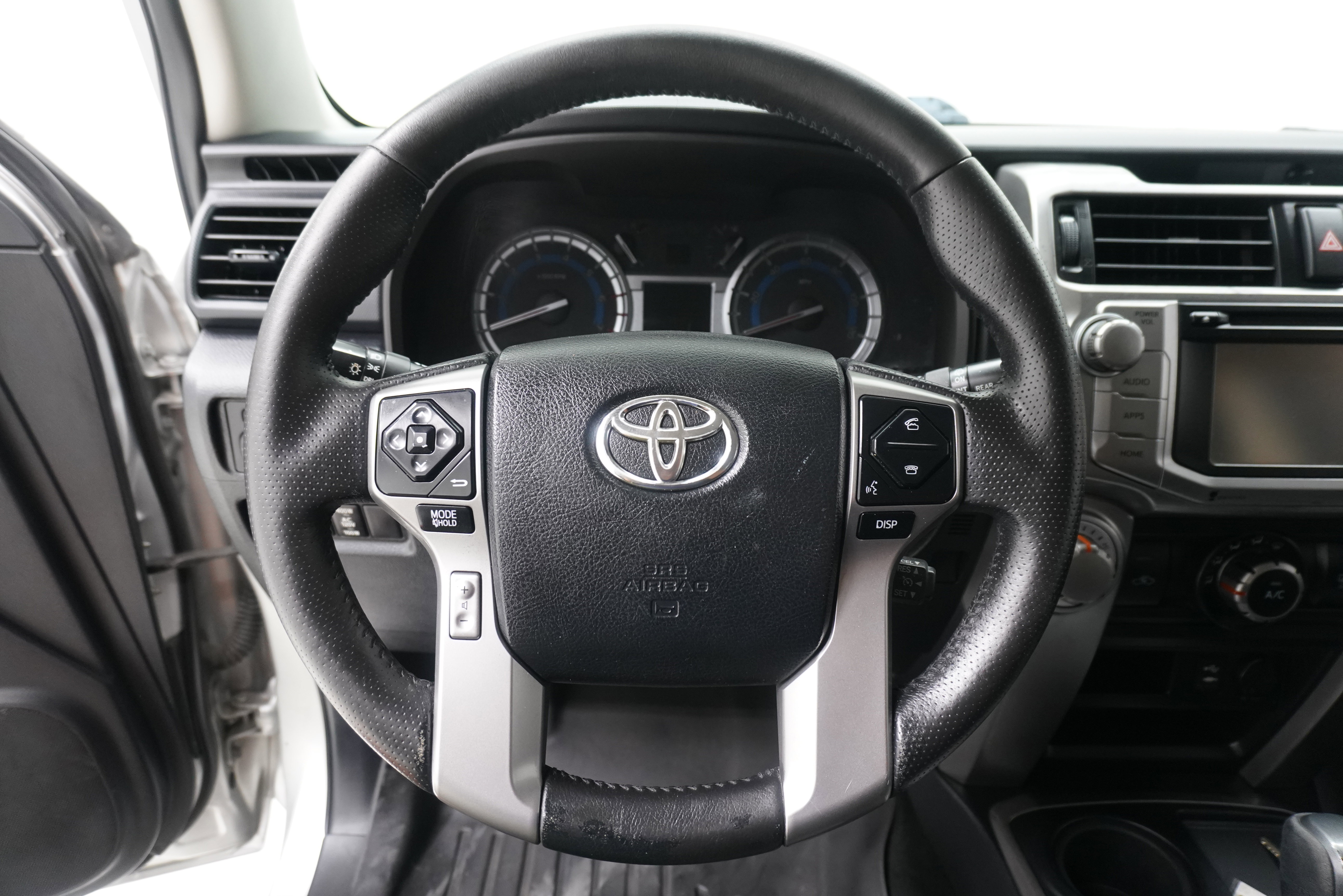 Used 2014 Toyota 4Runner SR5 RWD image 16