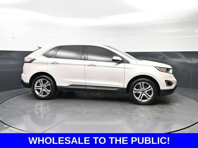 Used 2015 Ford Edge Titanium FWD image 3