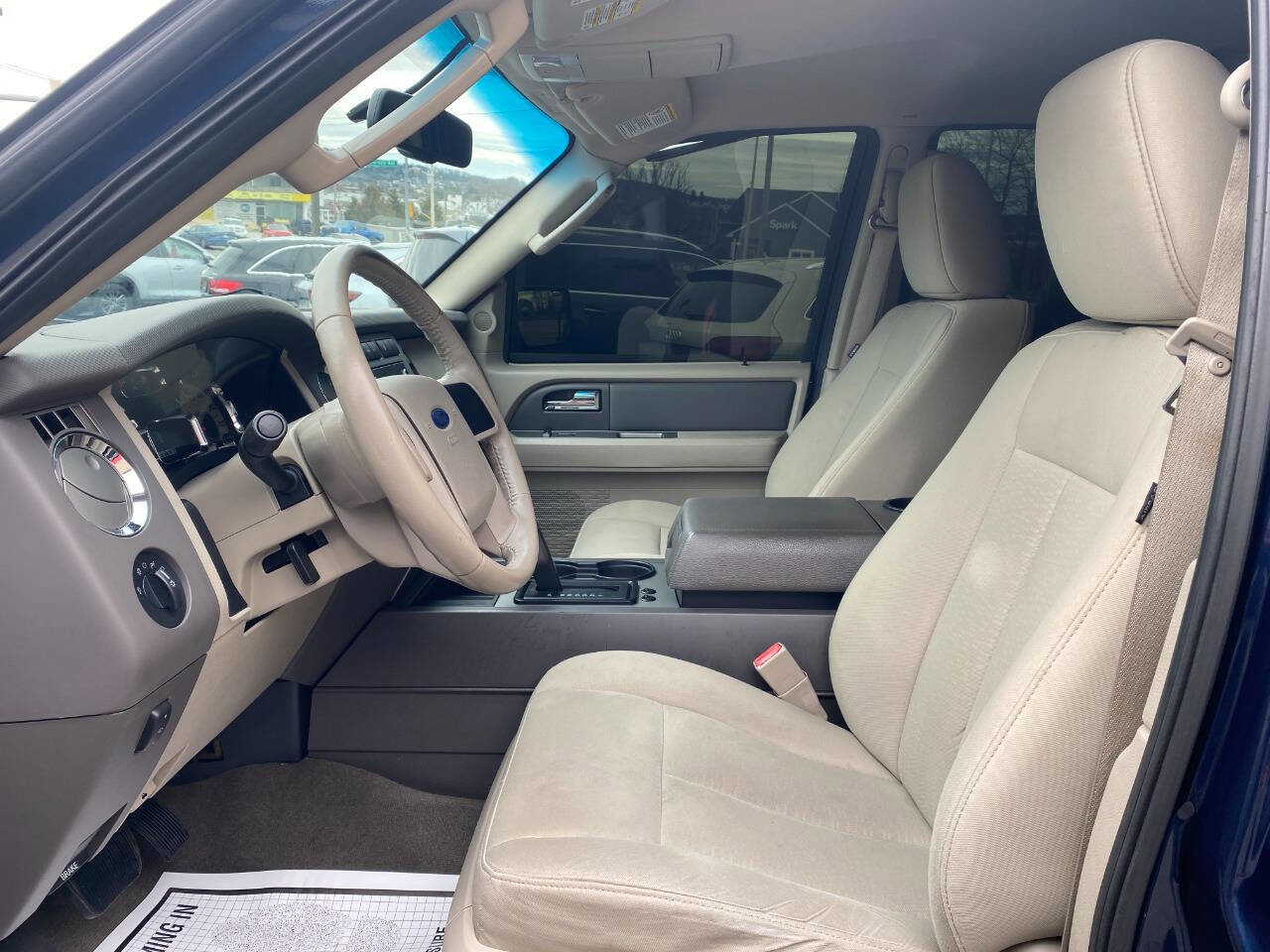 Used 2014 Ford Expedition XL image 9