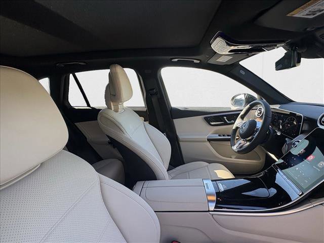 New 2026 Mercedes-Benz GLC 300 image 24