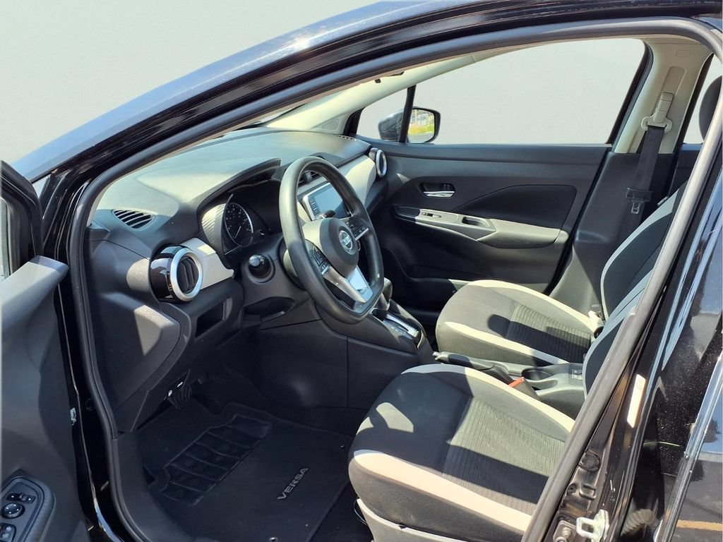 Used 2021 Nissan Versa SV FWD image 20
