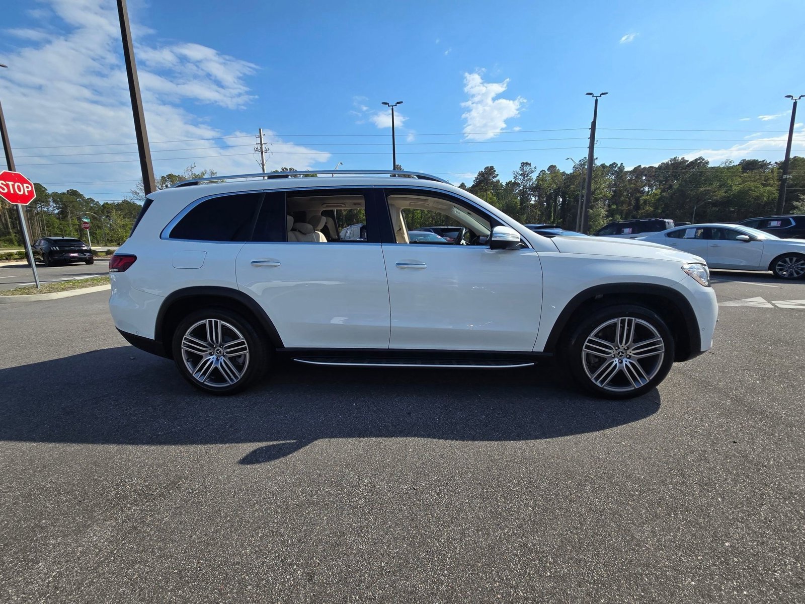 Used 2021 Mercedes-Benz GLS 450 4MATIC image 8