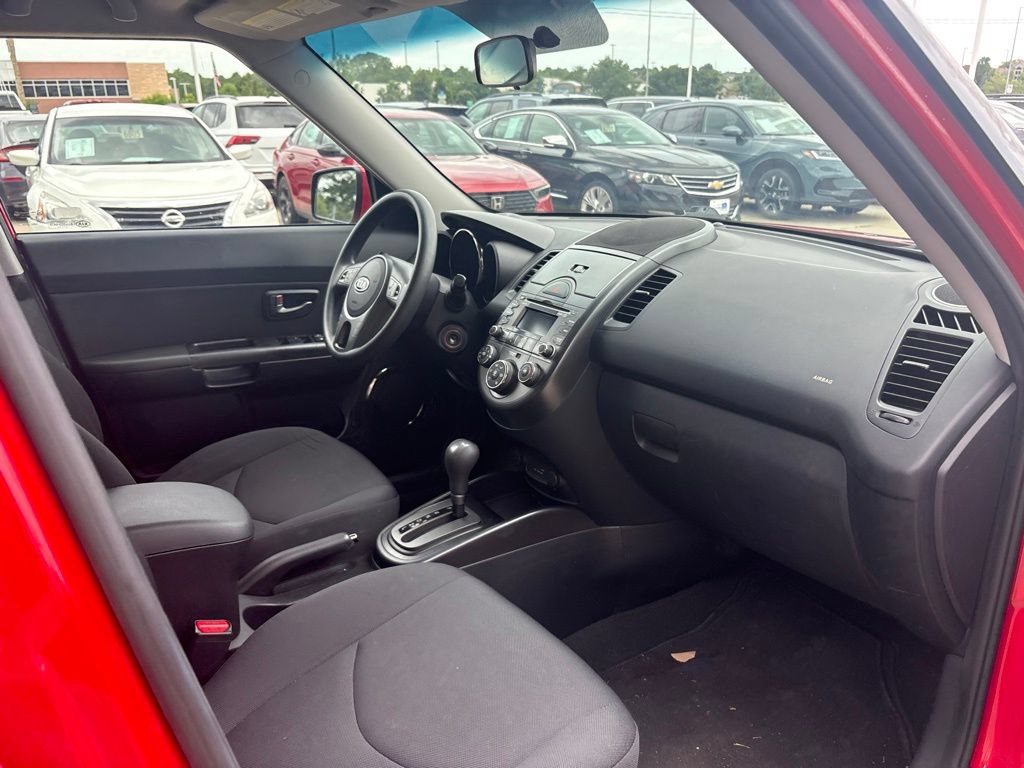 Used 2010 Kia Soul + w/ Audio Pkg FWD image 22