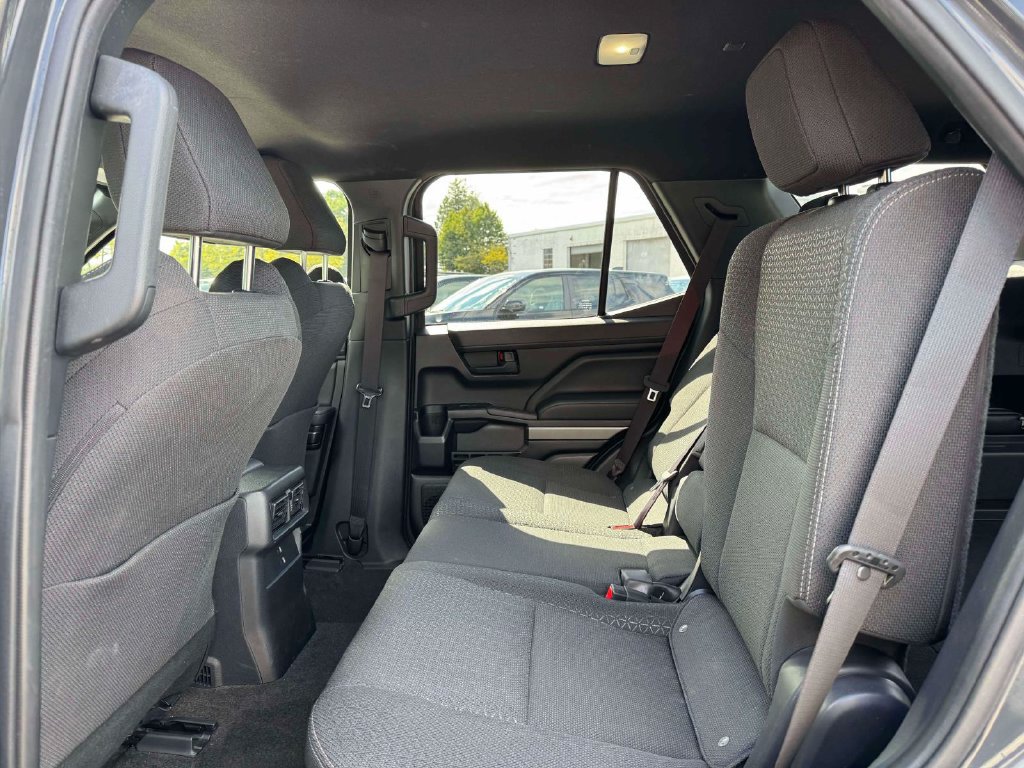 Used 2025 Toyota 4Runner SR5 AWD/4WD image 13