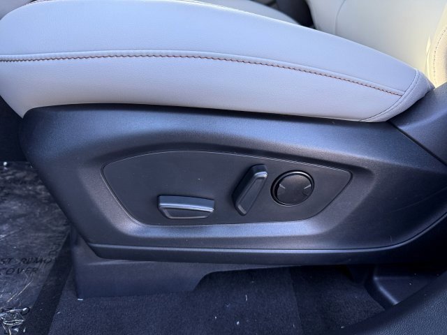 New 2026 Ford Explorer Active w/ Active Comfort Package AWD/4WD image 13