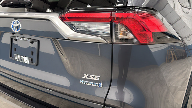 Used 2023 Toyota RAV4 XSE AWD/4WD image 38