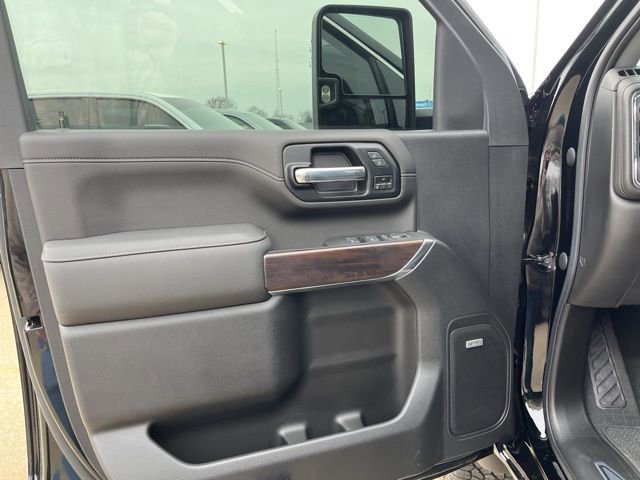 Used 2022 GMC Sierra 2500 SLT w/ SLT Premium Package image 11
