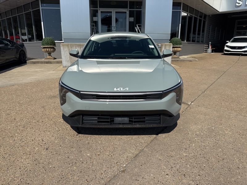 New 2026 Kia K4 LXS image 2