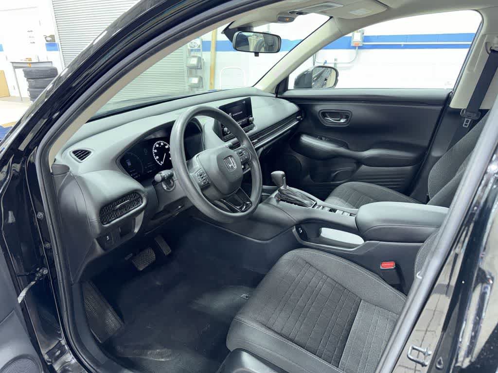 Used 2023 Honda HR-V LX image 27