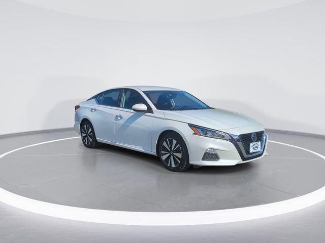 Used 2022 Nissan Altima 2.5 SV image 2