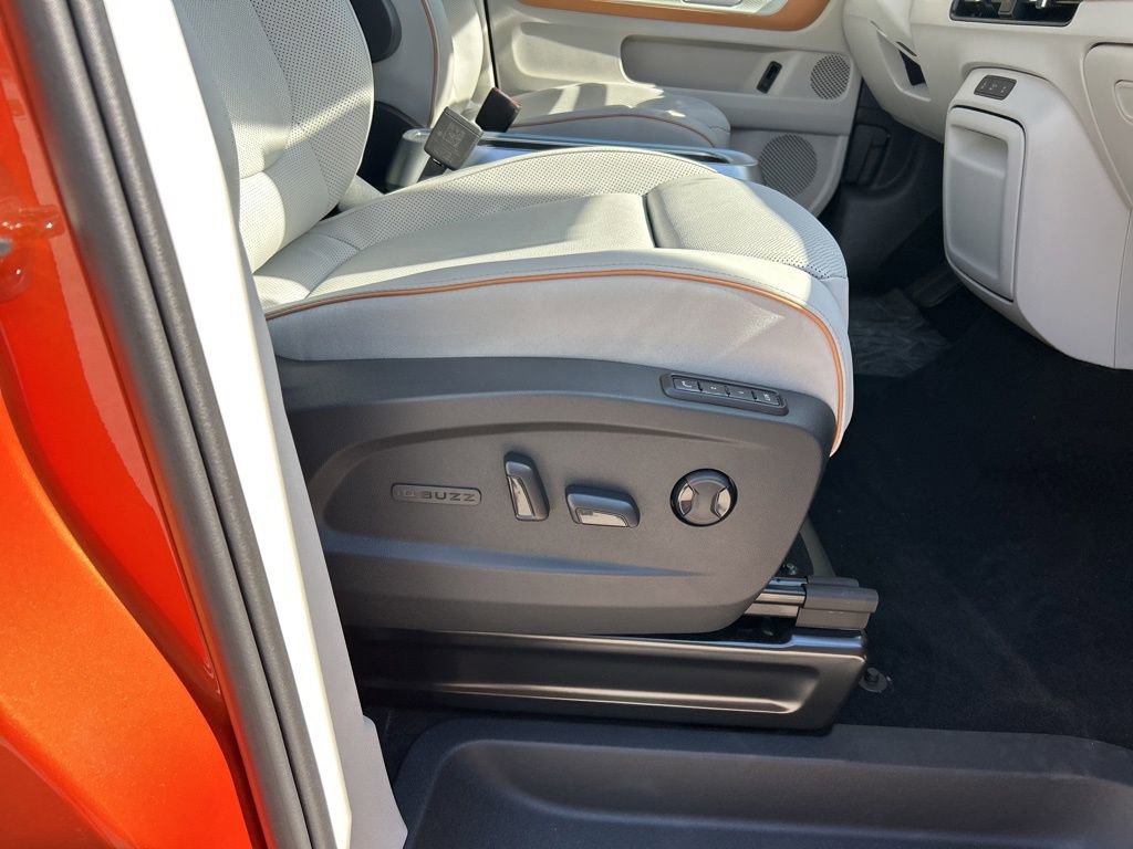 New 2025 Volkswagen ID. Buzz Pro S Plus image 33