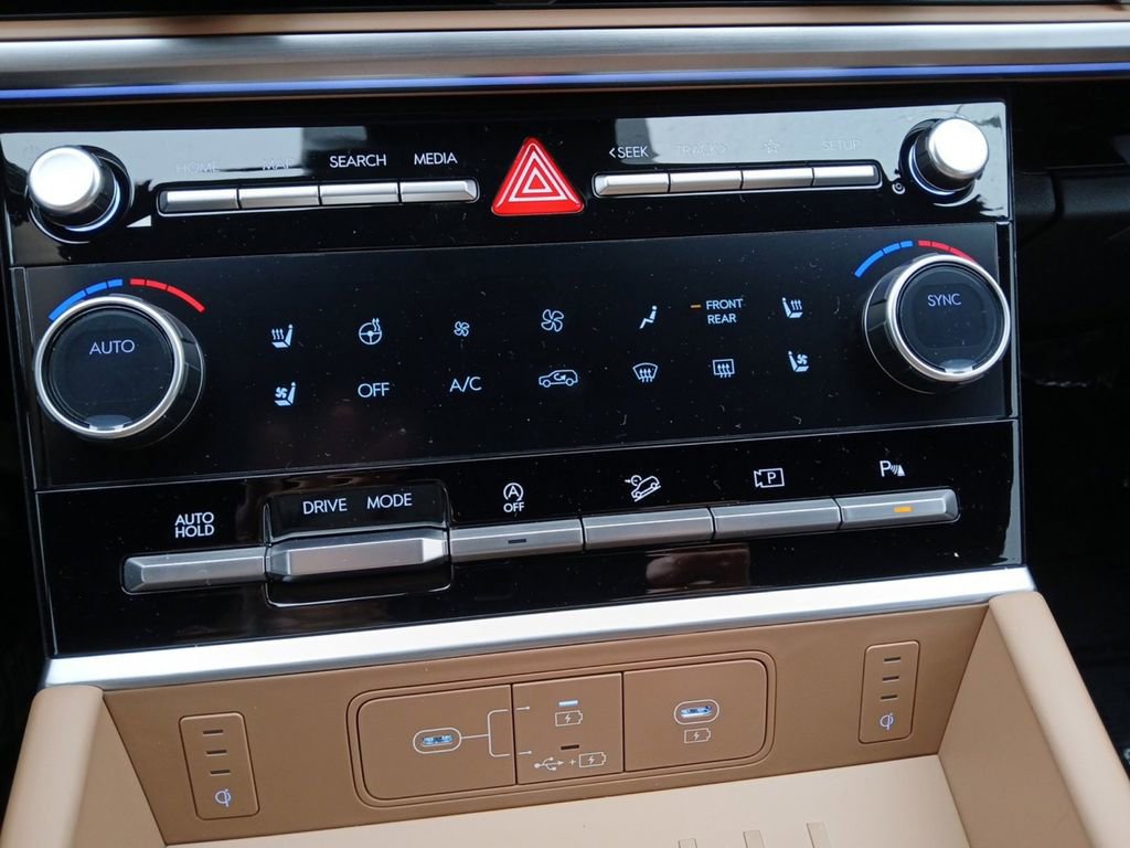 New 2026 Hyundai Santa Fe Limited FWD image 17