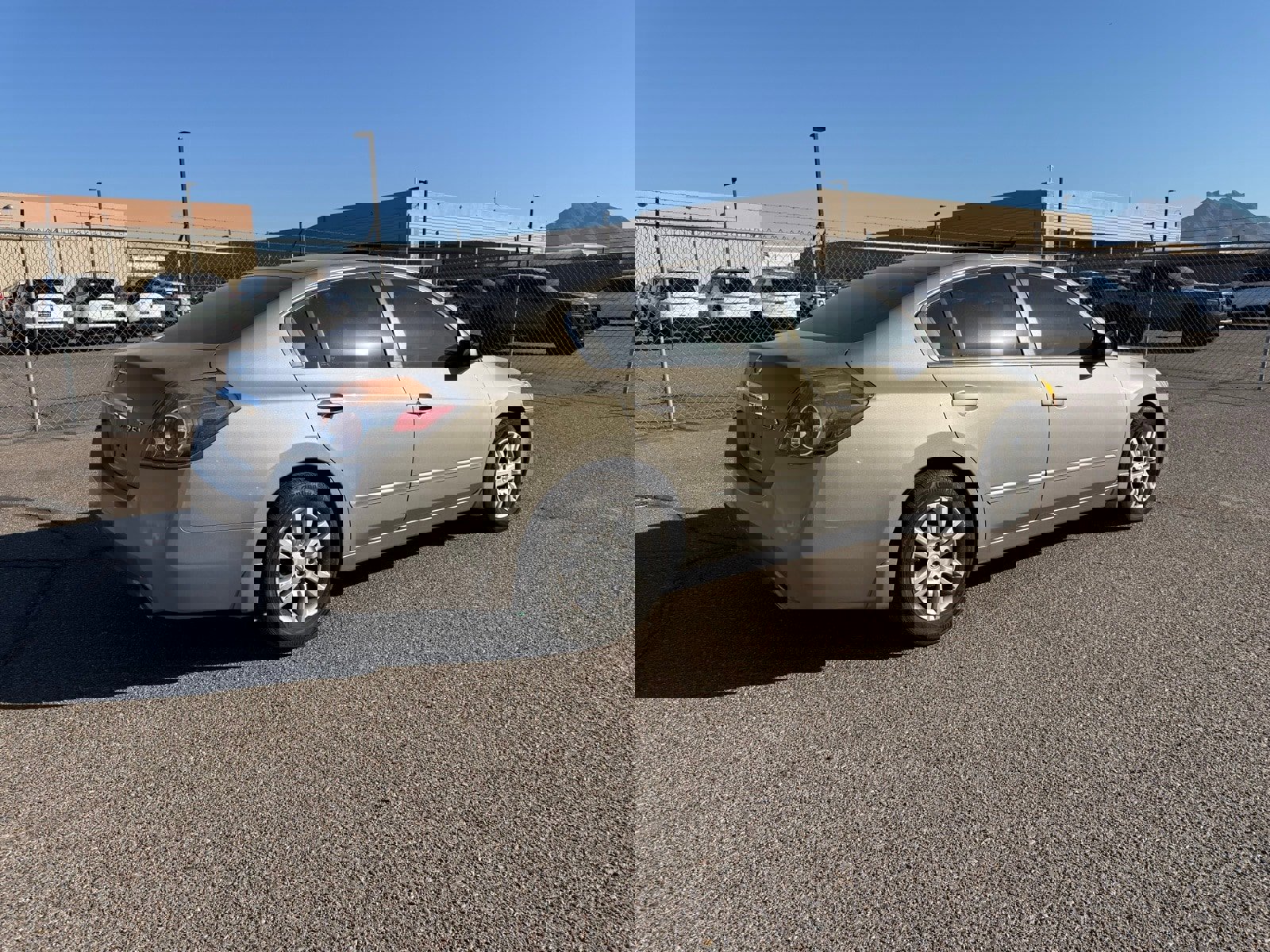 Used 2011 Nissan Altima 2.5 S w/ Convenience Pkg image 5