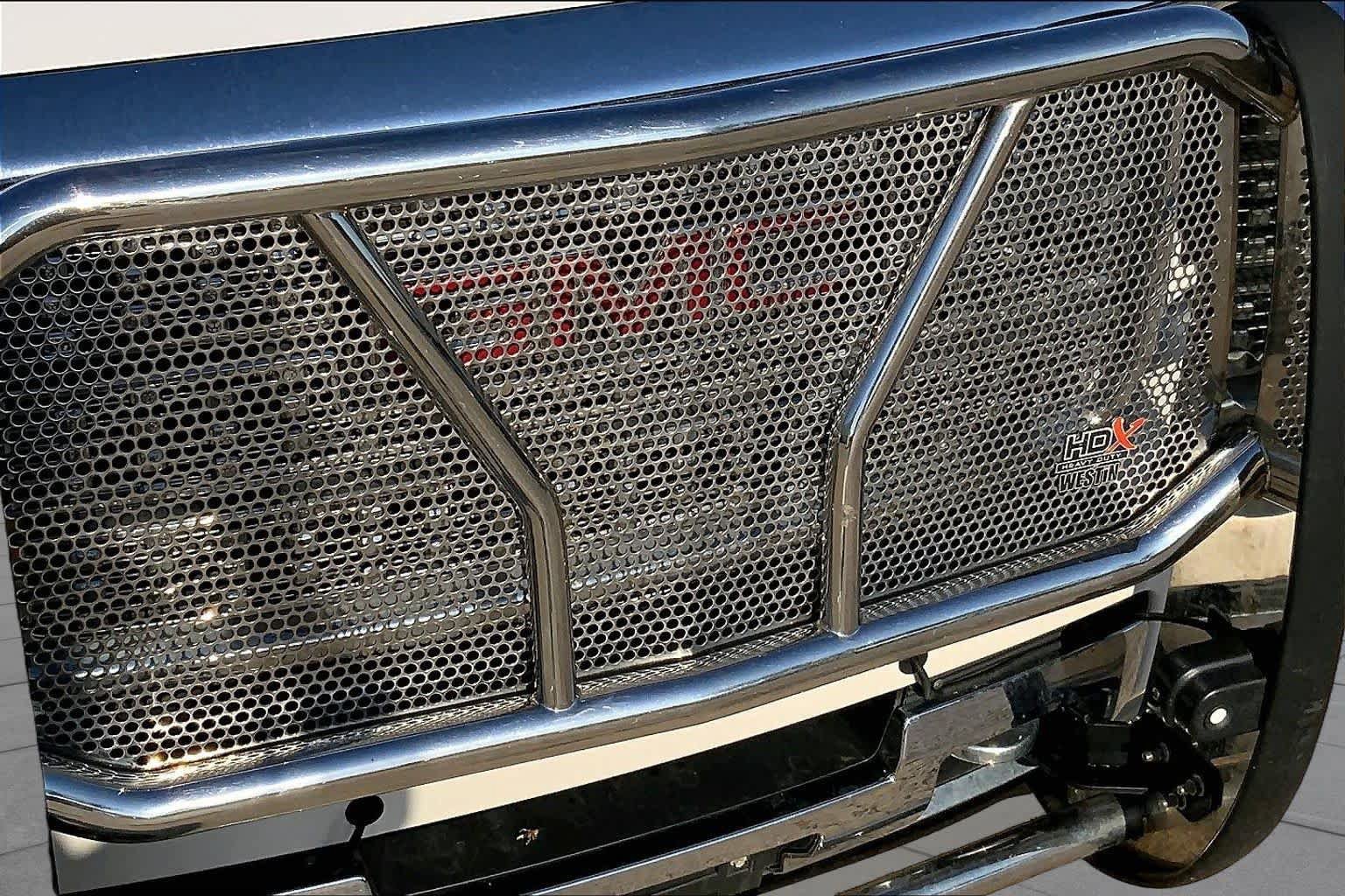 Used 2018 GMC Sierra 3500 Denali w/ Duramax Plus Package AWD/4WD image 30
