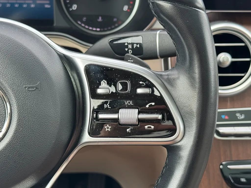 Used 2021 Mercedes-Benz GLC 300 4MATIC image 13