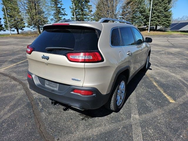 Used 2015 Jeep Cherokee Latitude w/ Cold Weather Group image 6