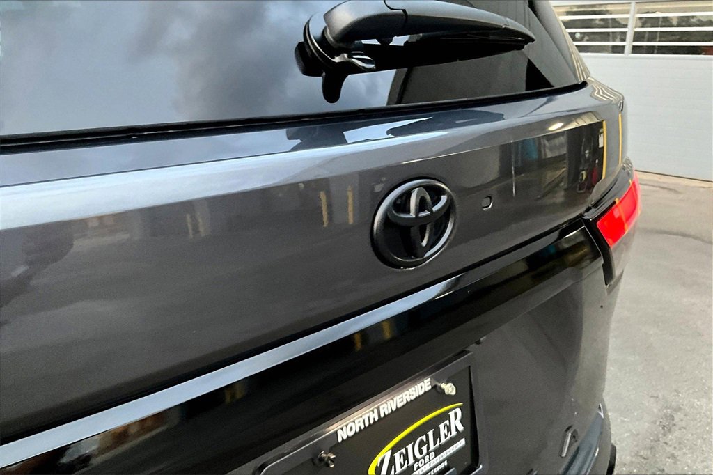 Used 2024 Toyota Sequoia Limited w/ TRD Off-Road Package image 32