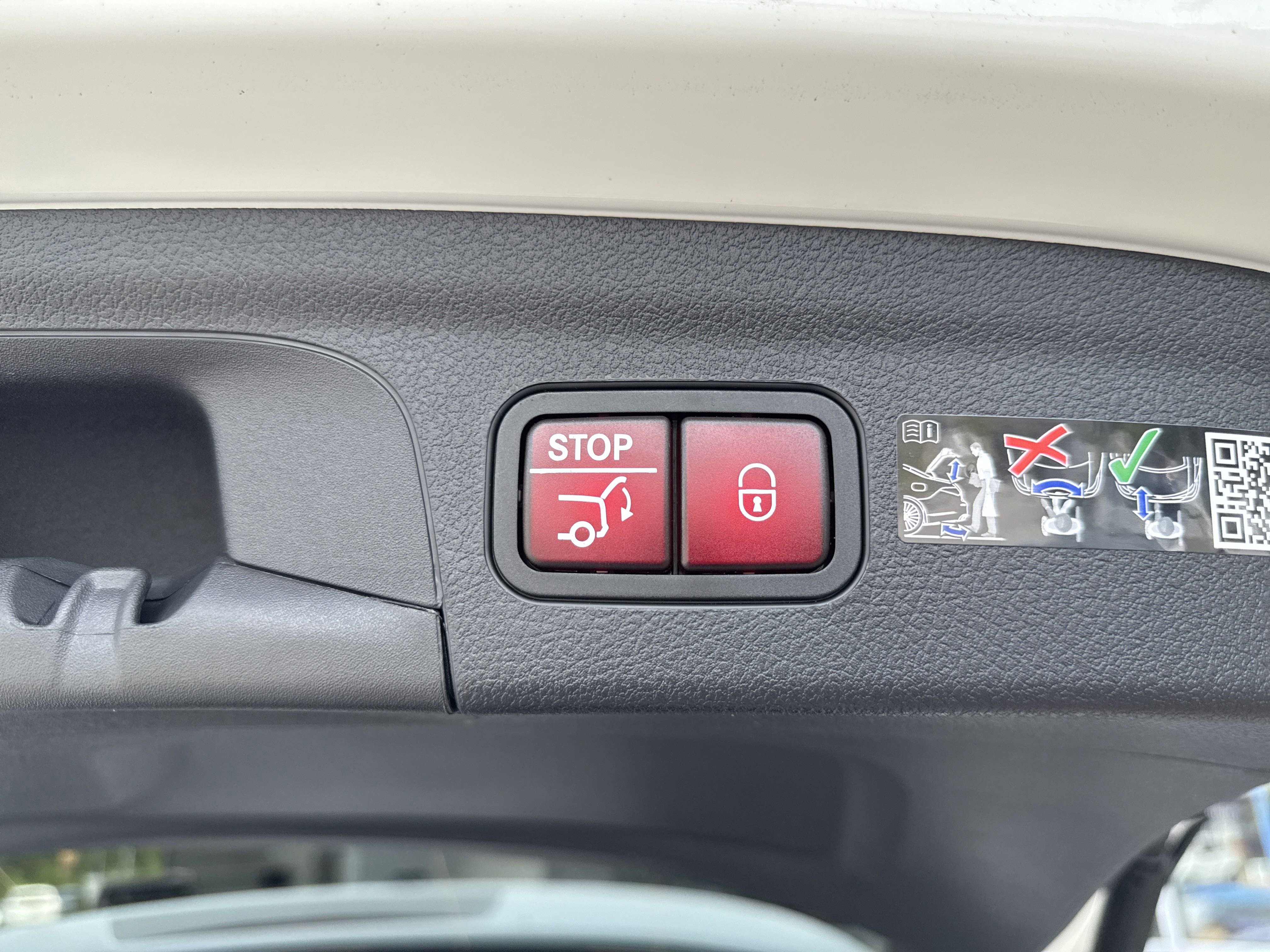 Certified 2026 Mercedes-Benz GLE 350 GLE 350 image 8