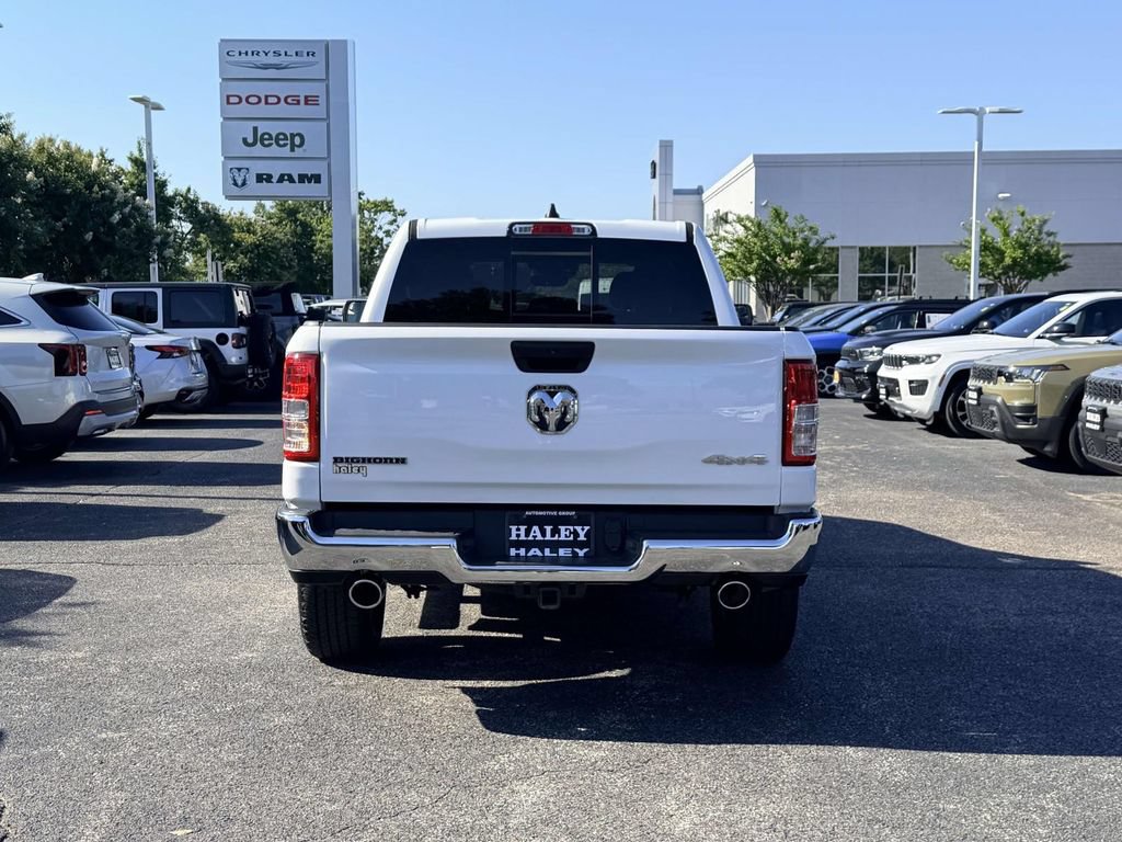 Used 2024 RAM 1500 Big Horn AWD/4WD image 3