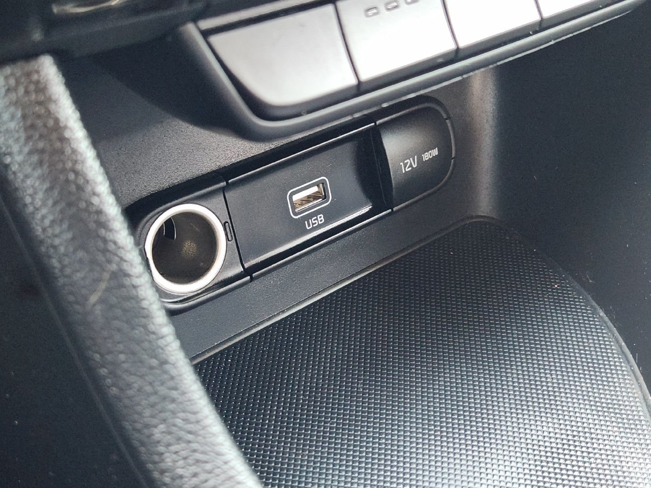 Used 2021 Kia Sportage EX FWD image 18