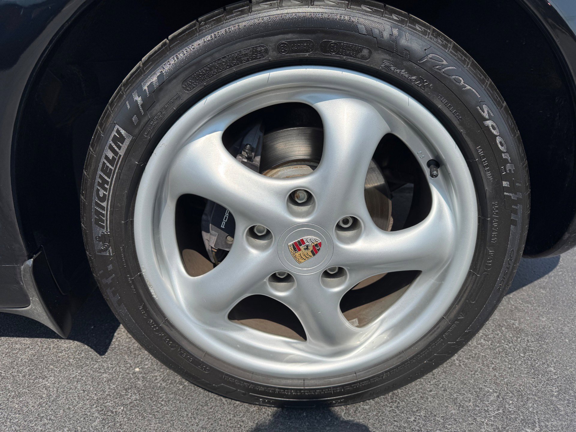 Used 2000 Porsche Boxster RWD image 28