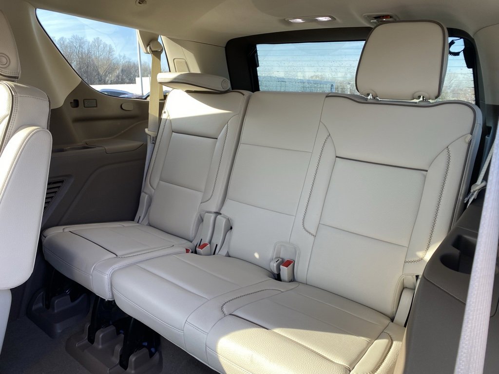 Used 2021 GMC Yukon Denali w/ Advanced Technology Package image 24