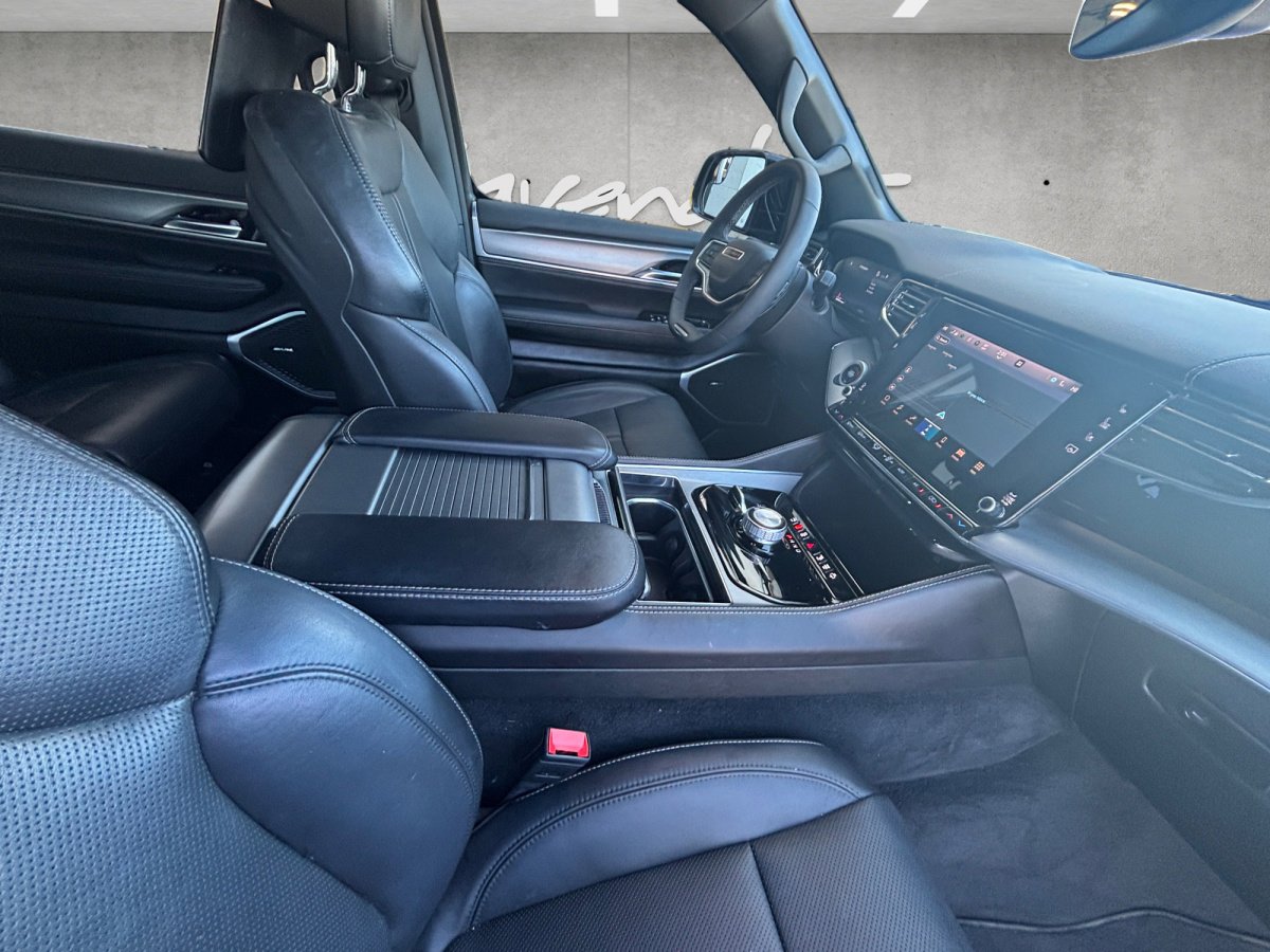 Used 2023 Jeep Wagoneer Series II image 27