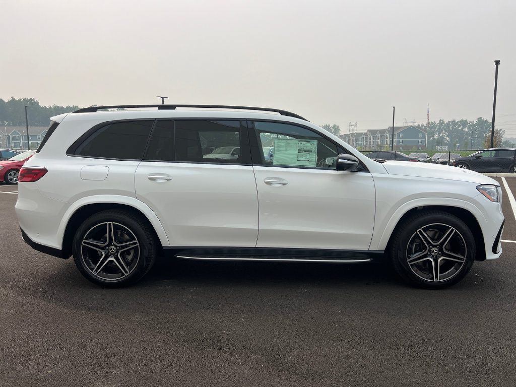 New 2026 Mercedes-Benz GLS 450 4MATIC image 9