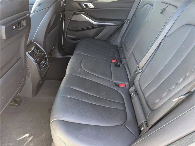Used 2022 BMW X5 xDrive40i w/ Executive Package image 18