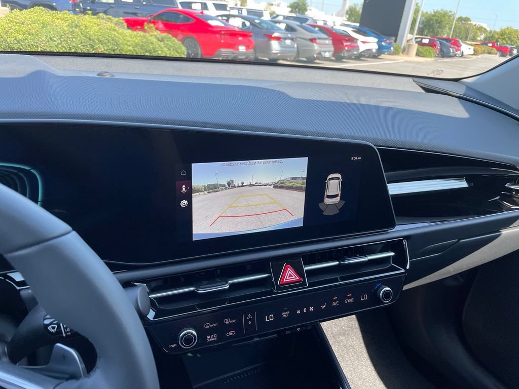 New 2026 Kia Niro EX FWD image 17