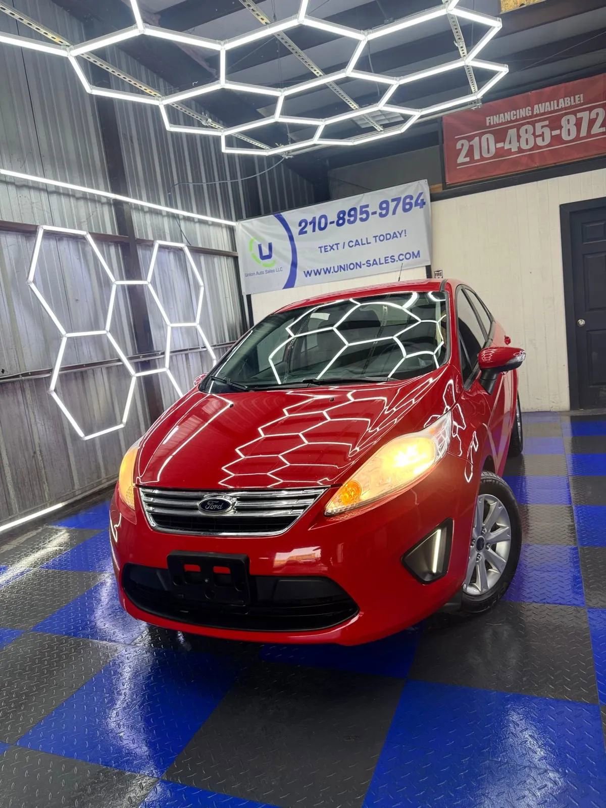 Used 2013 Ford Fiesta SE