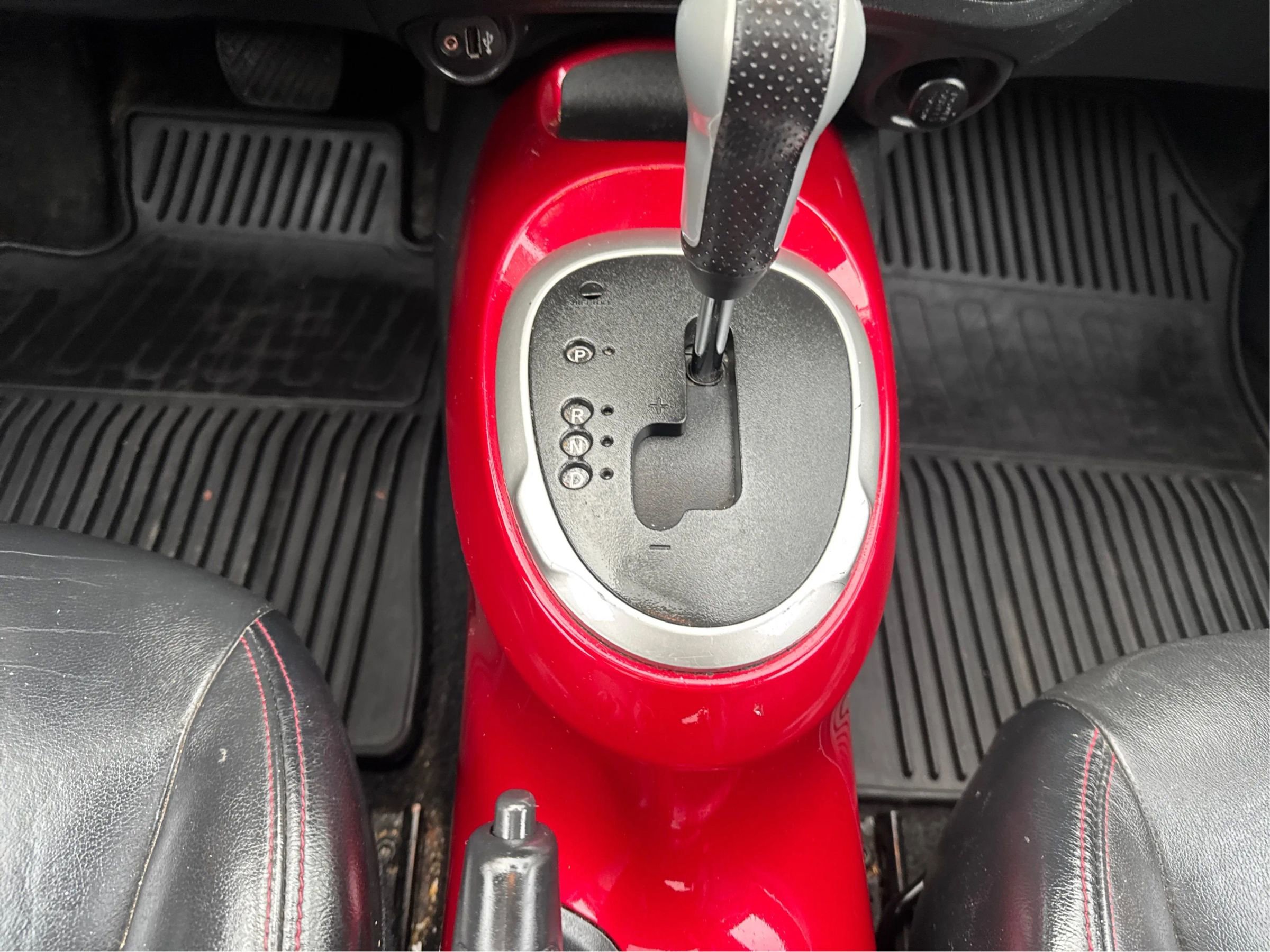 Used 2013 Nissan Juke SL w/ Midnight Edition image 31