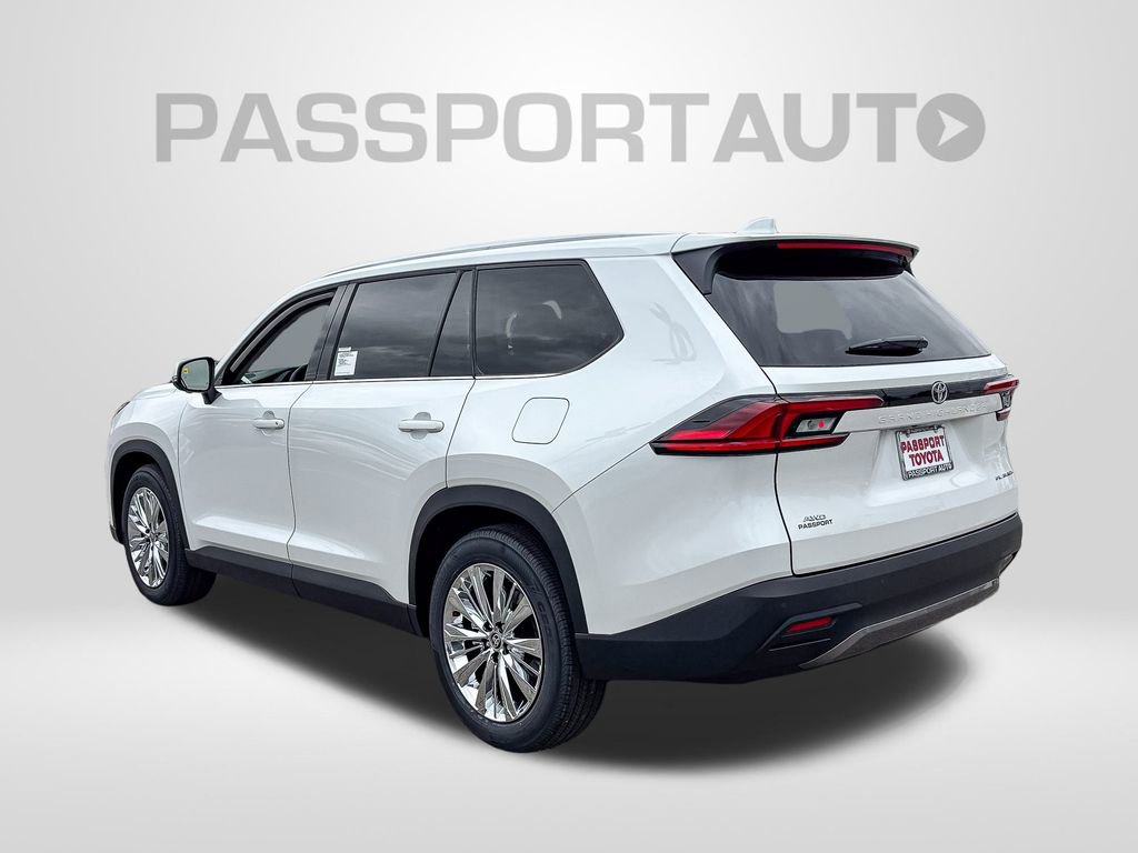 New 2026 Toyota Grand Highlander Platinum image 3