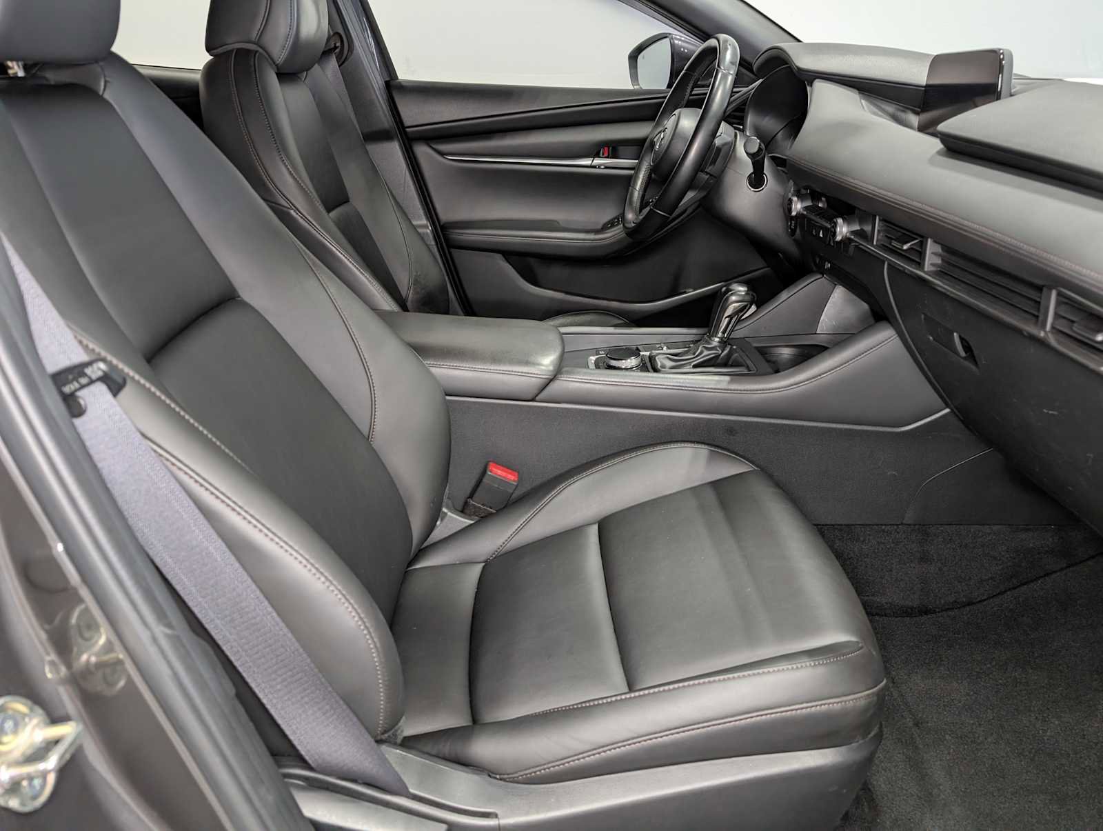 Used 2020 MAZDA MAZDA3 AWD Hatchback image 35