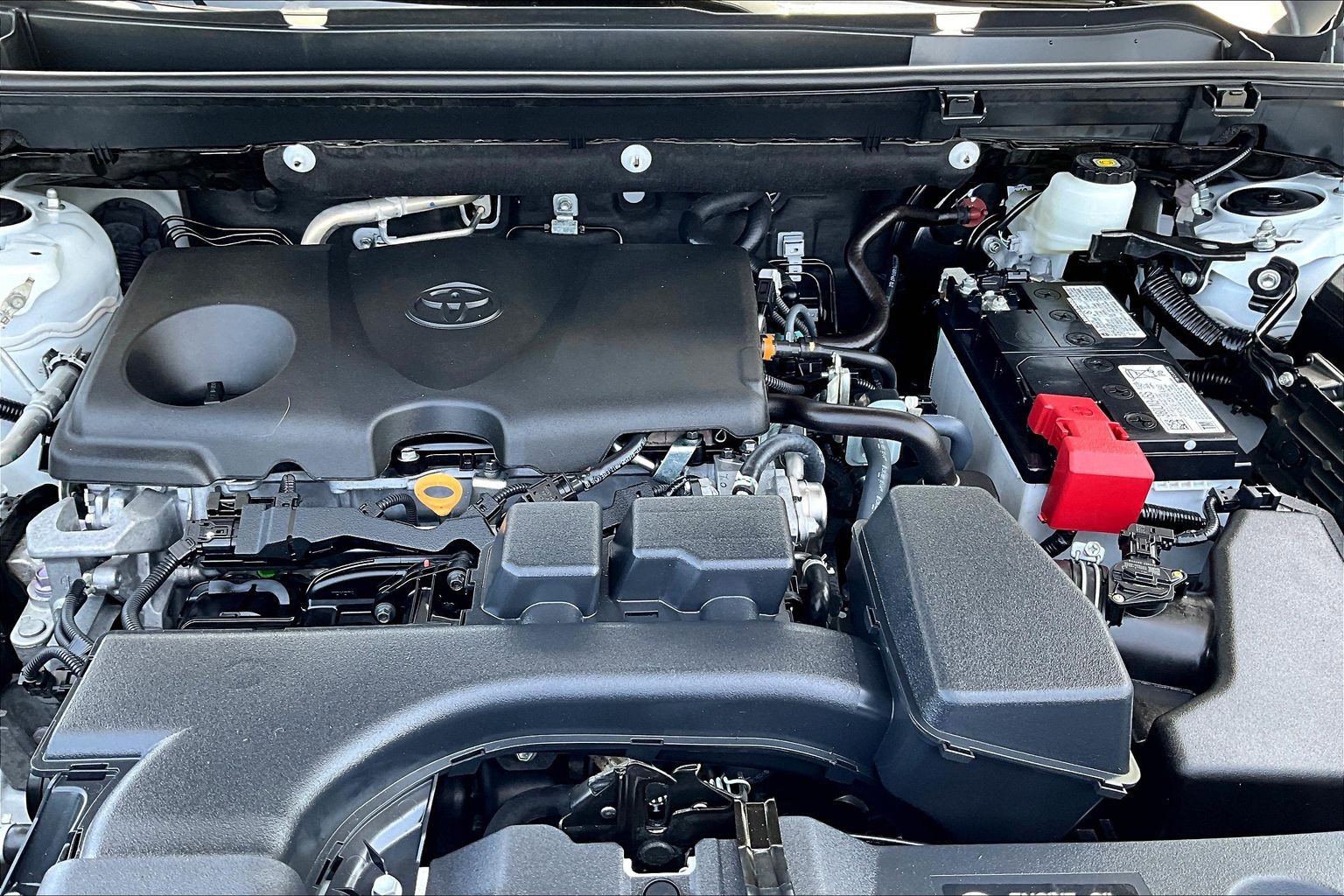 Used 2024 Toyota RAV4 LE image 10