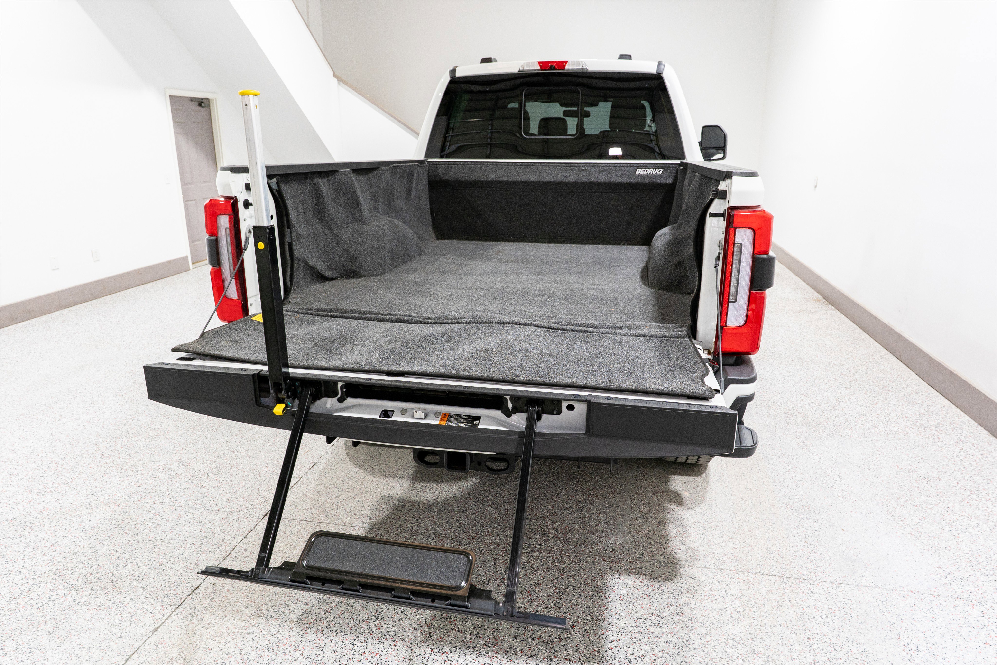Used 2025 Ford F250 Platinum AWD/4WD image 11