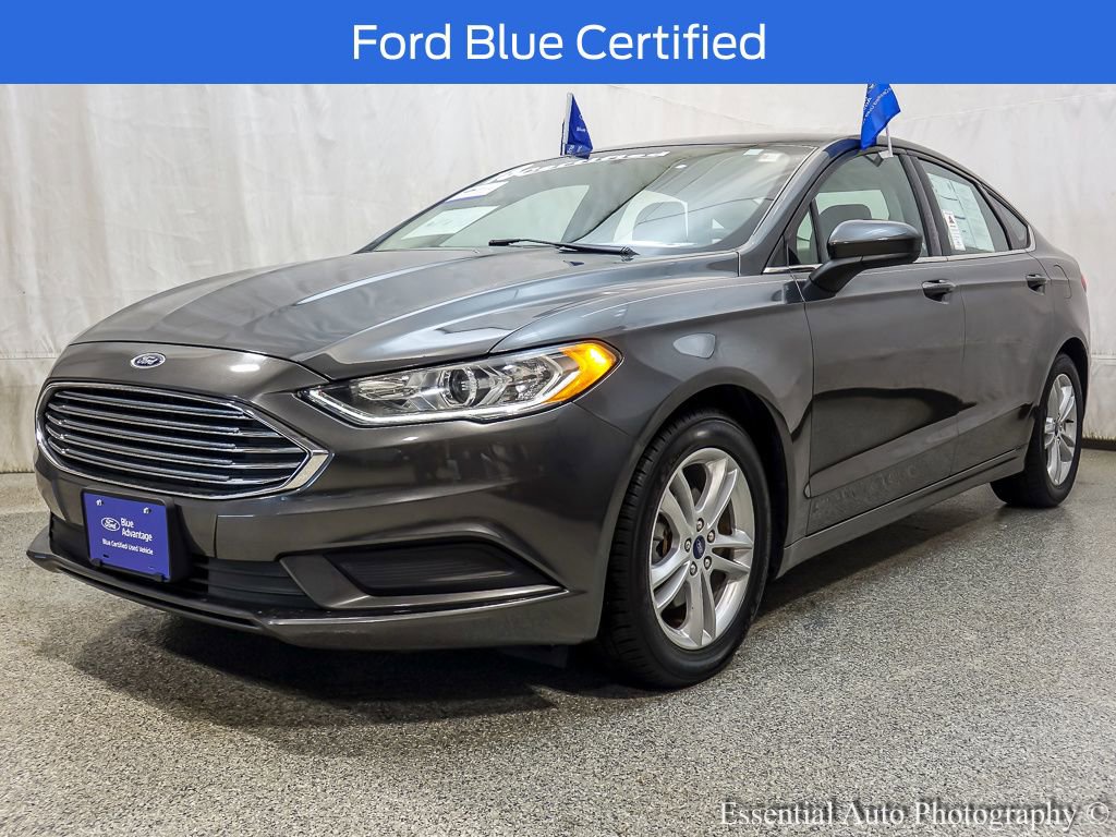 Certified 2018 Ford Fusion SE w/ Fusion SE Technology Package FWD image 2