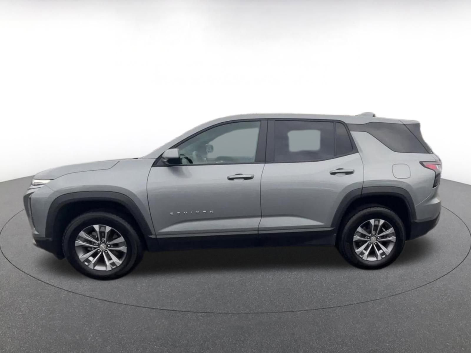 Used 2025 Chevrolet Equinox LT image 9