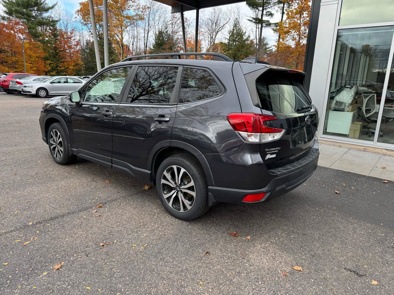 Used 2019 Subaru Forester Limited AWD/4WD image 3