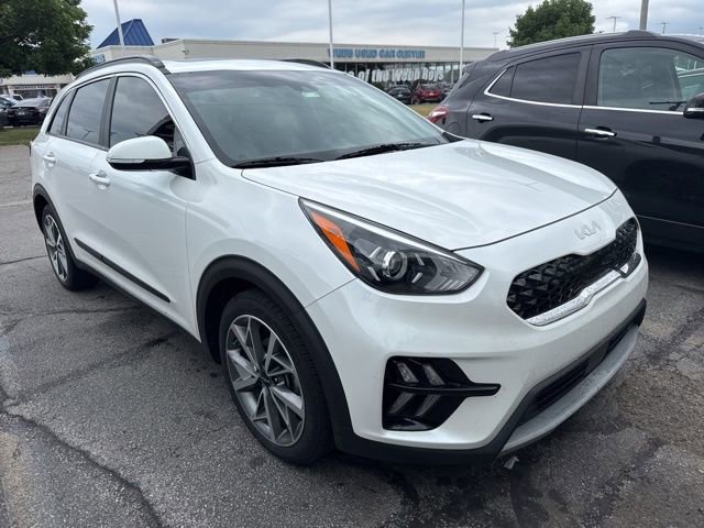 Used 2022 Kia Niro Touring Special Edition FWD image 1