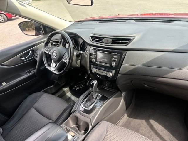 Used 2017 Nissan Rogue SV image 13