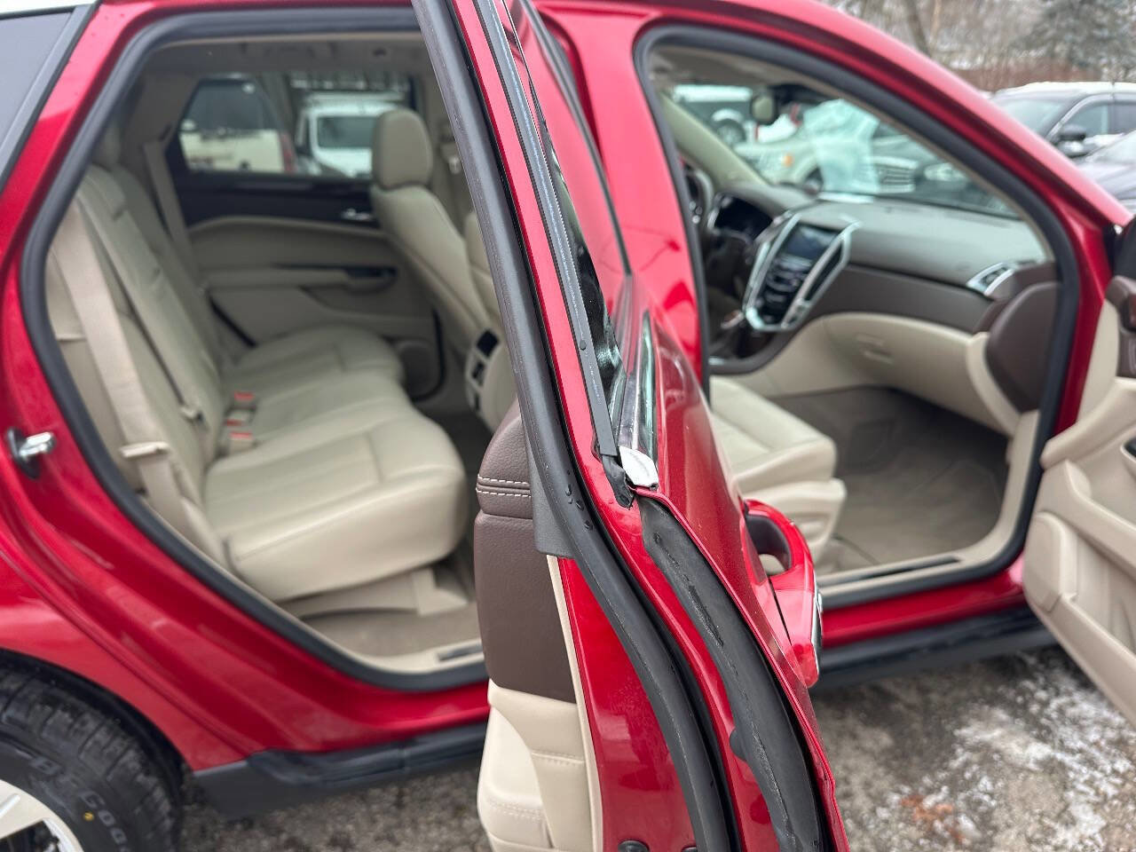 Used 2016 Cadillac SRX Performance w/ Driver Awareness Package image 9