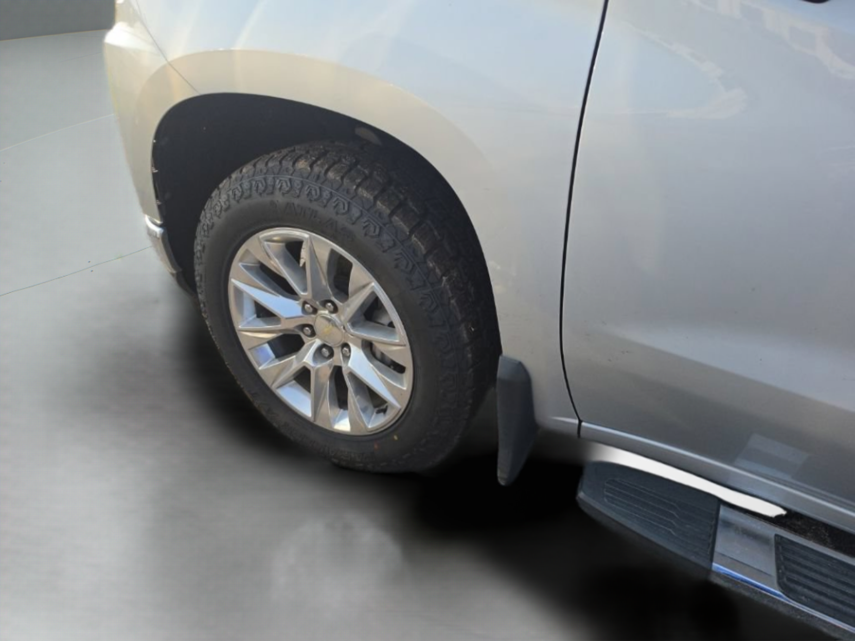 Used 2019 Chevrolet Silverado 1500 LTZ w/ LTZ Plus Package AWD/4WD image 31