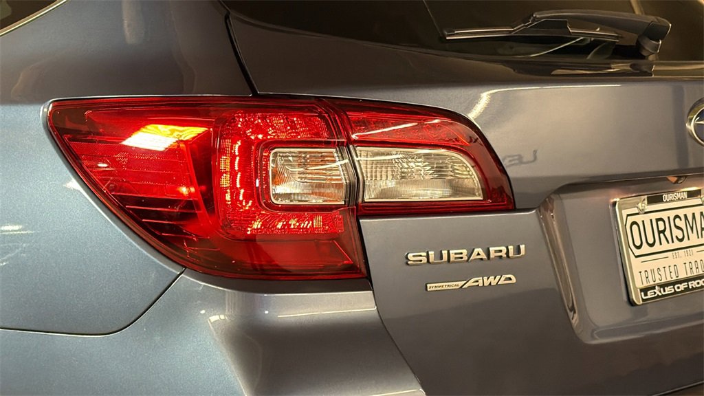 Used 2018 Subaru Outback 2.5i Limited image 7