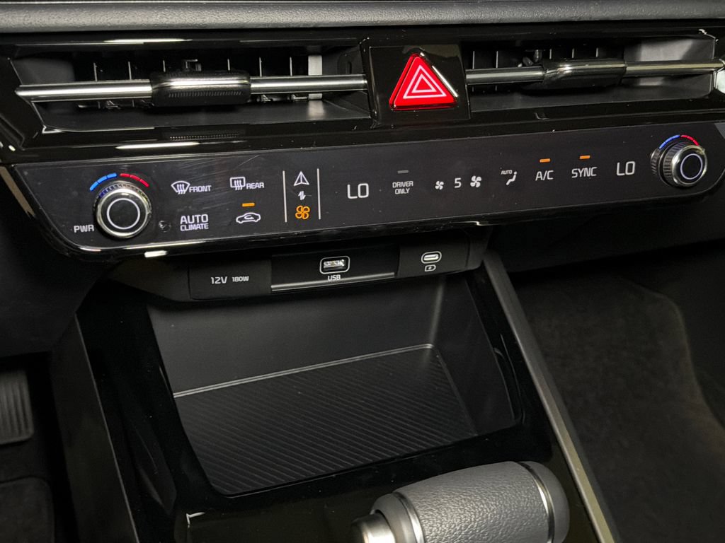 New 2026 Kia Niro LX FWD image 21