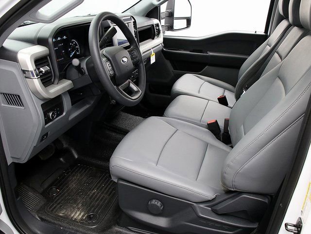 New 2026 Ford F250 XL w/ XL Chrome Package image 11