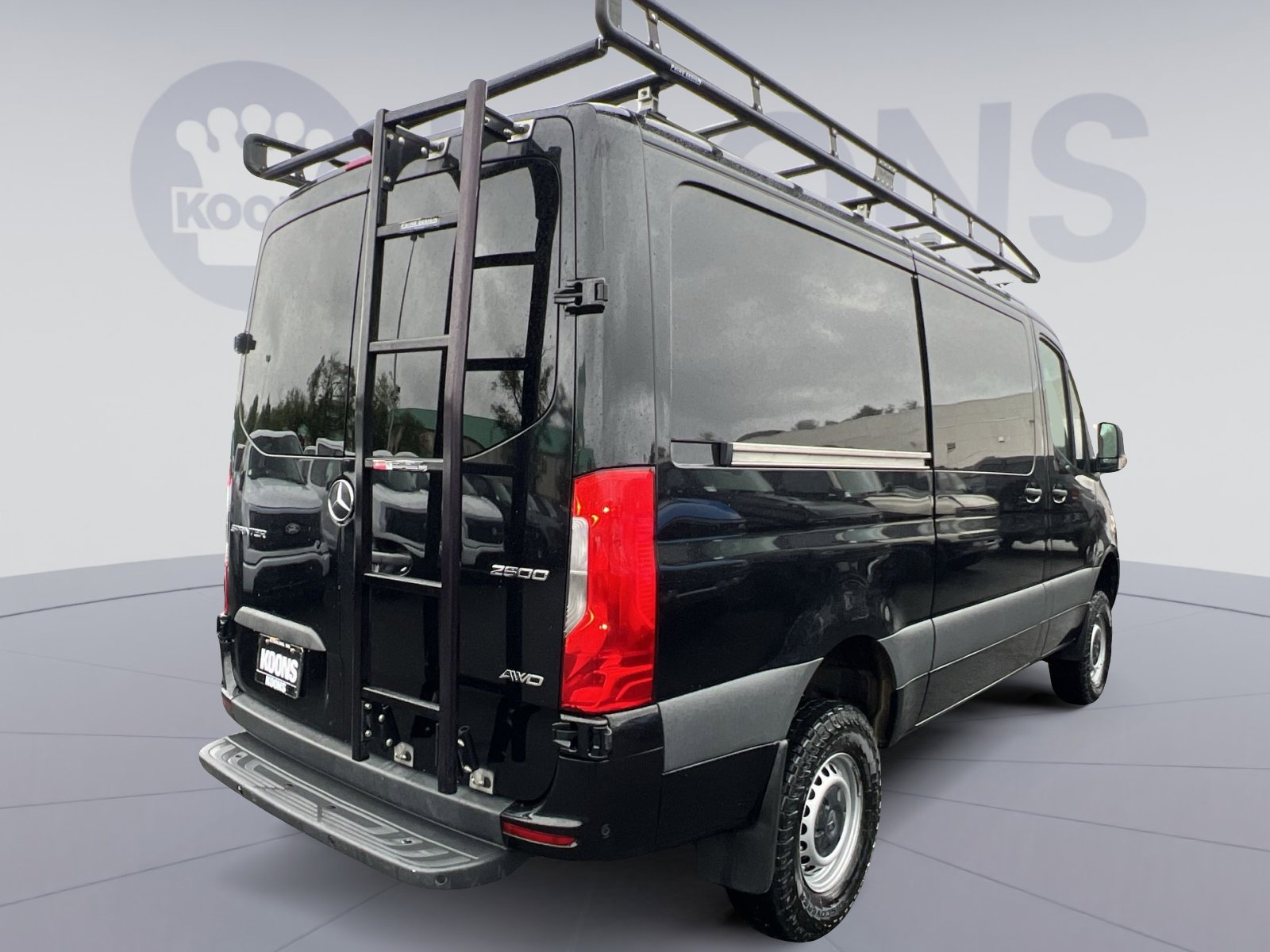 Used 2024 Mercedes-Benz Sprinter 2500 image 16