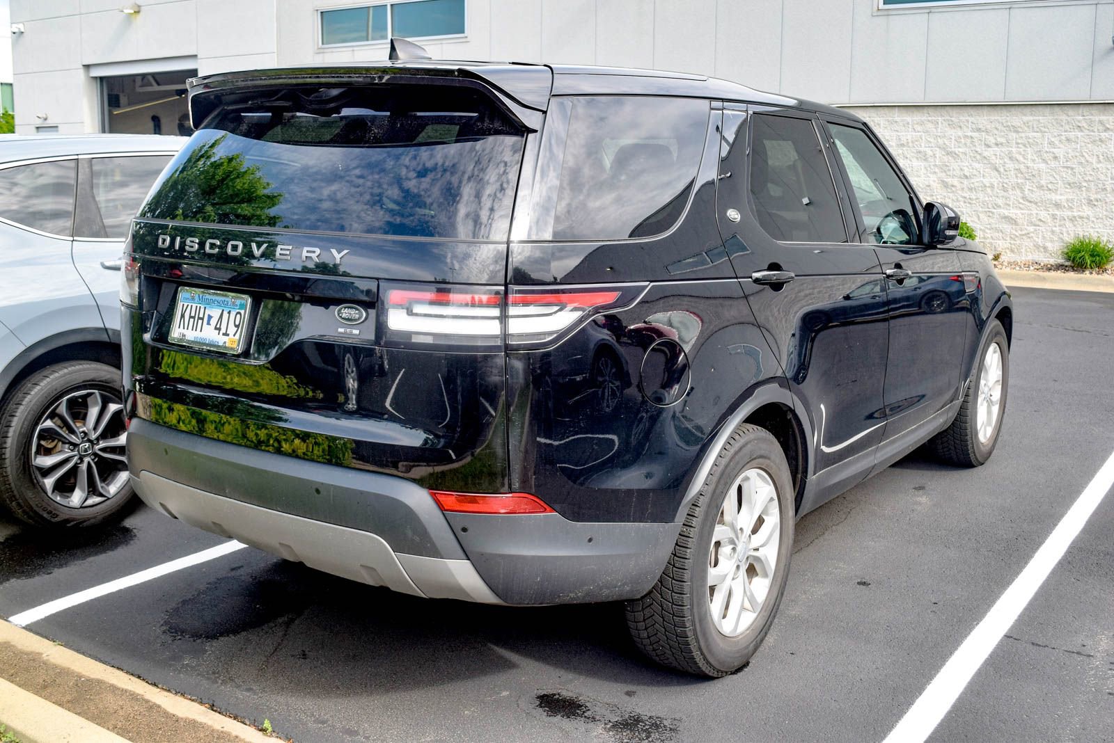 Used 2020 Land Rover Discovery SE AWD/4WD image 15