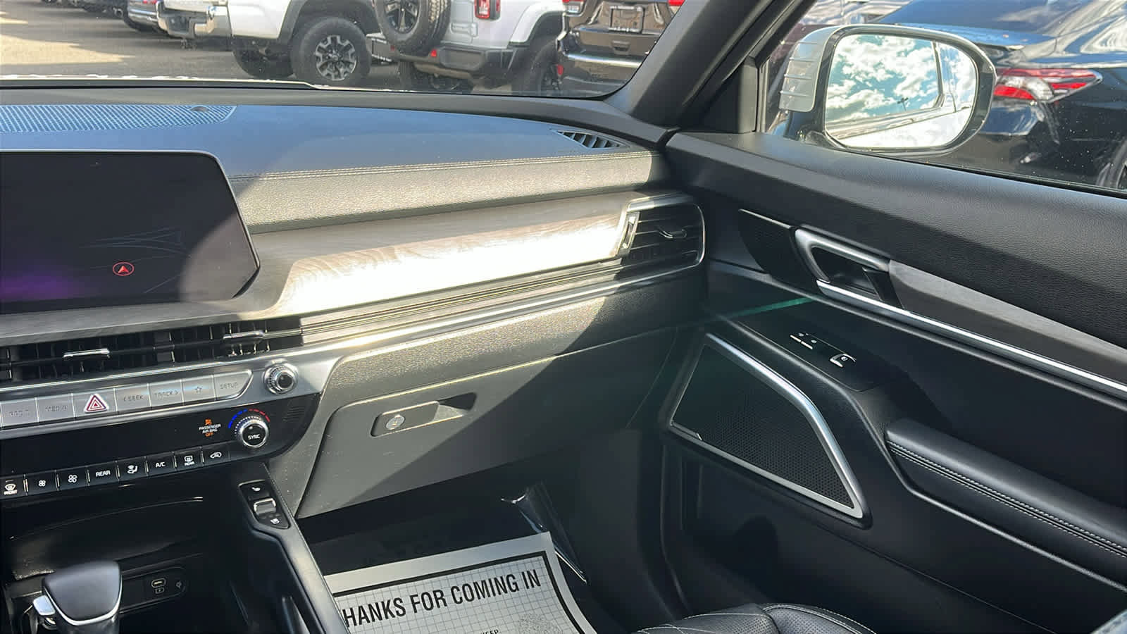 Used 2023 Kia Telluride SX X-Line image 28